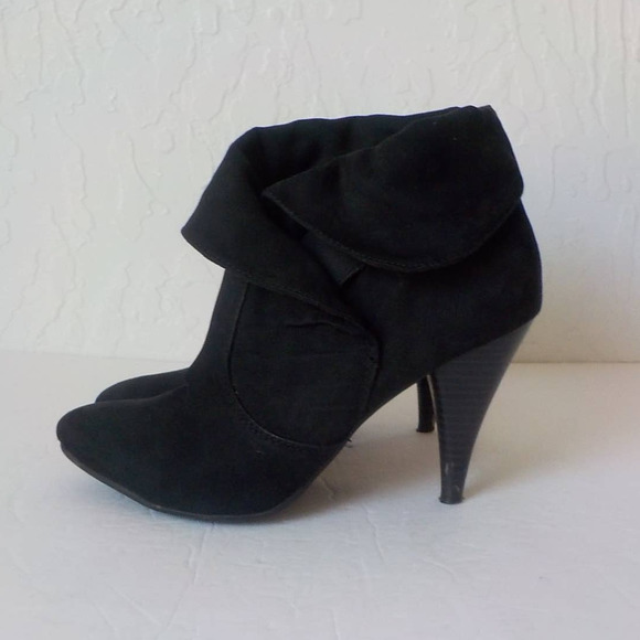 Dana Buchman Shoes - Dana Buchman Pointy Ankle Bootie Heels Black Fabric "Suede Touch" Women 7.5M